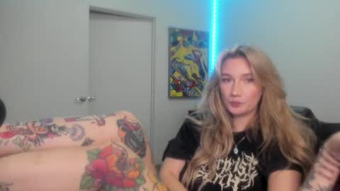 Snapshot of teamtragic chatting on 01-04-25, 02:35 Katy online show from 01-04-25, 02:35