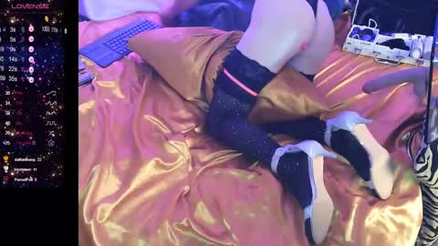 Snapshot of teasybitchycd chatting on 12-07-24, 11:40 TeasyBitchyCross online show from 12-07-24, 11:40