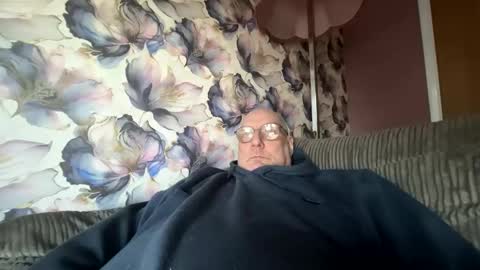 Mark online show from 01-10-26, 03:25