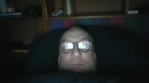 Snapshot of tebb61 chatting on 03-10-26, 09:03 Mark online show from 03-10-26, 09:03