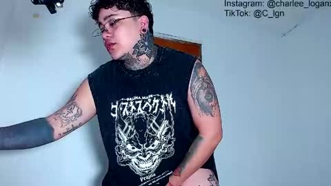 Snapshot of techno_420 chatting on 04-28-26, 12:32 Charlee He online show from 04-28-26, 12:32