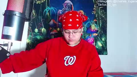 Snapshot of techno_420 chatting on 06-17-26, 01:19 Charlee He online show from 06-17-26, 01:19