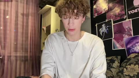 Alice     online show from 04-03-26, 11:36