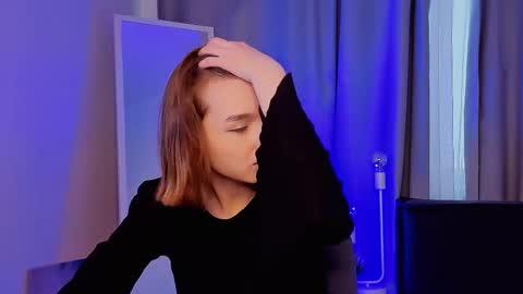 all me precious   online show from 02-13-26, 11:39