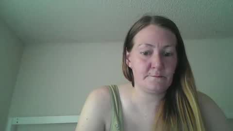Snapshot of teddymilf chatting on 05-13-26, 06:49 SweetStephanie online show from 05-13-26, 06:49