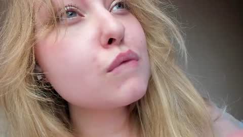 Snapshot of teeencutee chatting on 07-07-26, 07:23 Monika --------------2 stream 700 GMT day online show from 07-07-26, 07:23