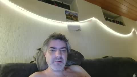 Peter online show from 12-17-25, 05:52