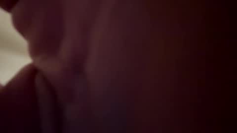 Snapshot of teejm chatting on 11-01-25, 04:14 Twizzler online show from 11-01-25, 04:14