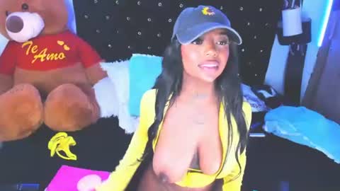 Snapshot of teerry__ chatting on 02-08-25, 11:45 Teerry online show from 02-08-25, 11:45