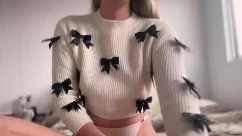 Amy No penetration Virgiin giirl online show from 10-15-25, 02:39