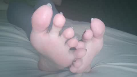 Viv West online show from 03-12-25, 04:19