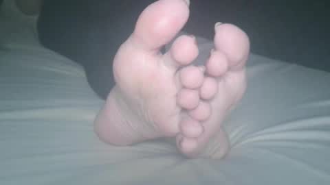 Viv West online show from 09-19-25, 06:37