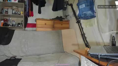 Virg Lszl online show from 02-14-25, 01:23