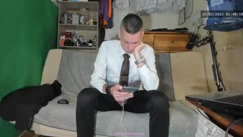 Virg Lszl online show from 02-16-25, 01:47