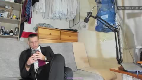 Virg Lszl online show from 02-16-25, 08:00