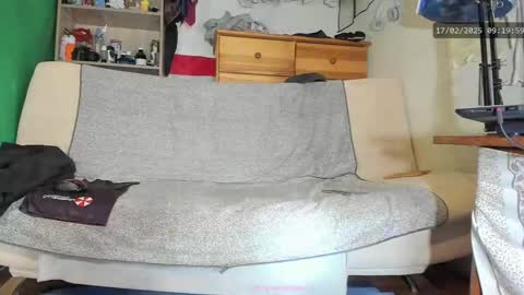 Virg Lszl online show from 02-17-25, 08:19