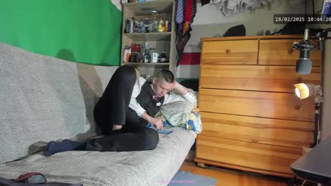 Virg Lszl online show from 02-18-25, 05:42