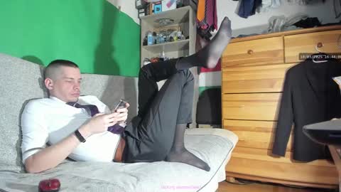 Virg Lszl online show from 03-10-25, 03:41