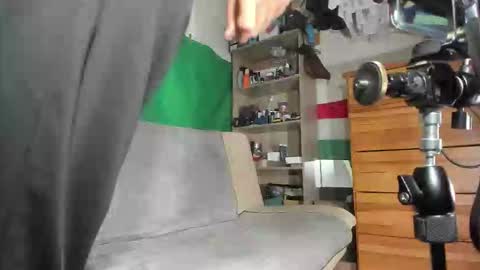 Virg Lszl online show from 09-30-25, 12:21