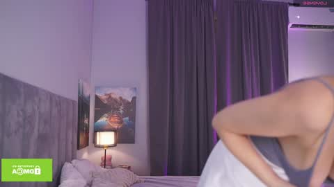 Snapshot of telladreamer_ chatting on 10-06-25, 08:56 Tella online show from 10-06-25, 08:56