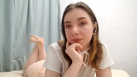 Snapshot of temekafolio chatting on 11-11-25, 11:10 Lucy online show from 11-11-25, 11:10