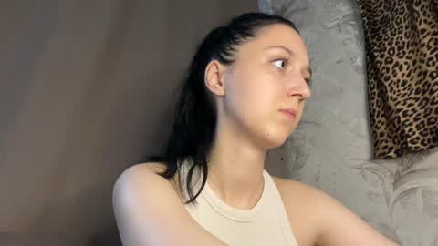 Snapshot of temptingvision chatting on 07-01-26, 05:23 temptingvision online show from 07-01-26, 05:23