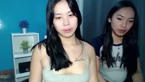 YOGIRL MAXINE online show from 04-17-26, 07:00