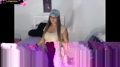 Snapshot of temptressbeauty24 chatting on 12-31-24, 01:57 Gaia online show from 12-31-24, 01:57