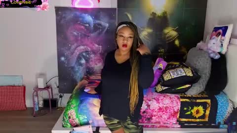 Snapshot of temptressbeauty24 chatting on 01-31-25, 11:35 Gaia online show from 01-31-25, 11:35