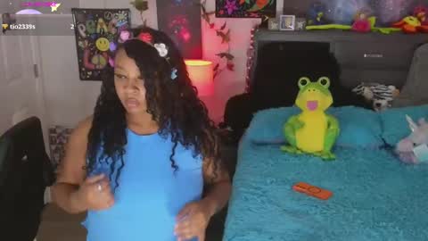 Snapshot of temptressbeauty24 chatting on 10-01-25, 04:29 Gaia online show from 10-01-25, 04:29