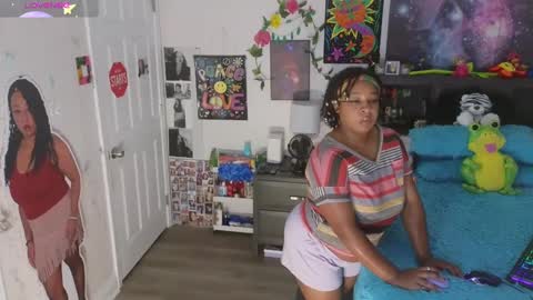 Snapshot of temptressbeauty24 chatting on 10-06-25, 03:15 Gaia online show from 10-06-25, 03:15