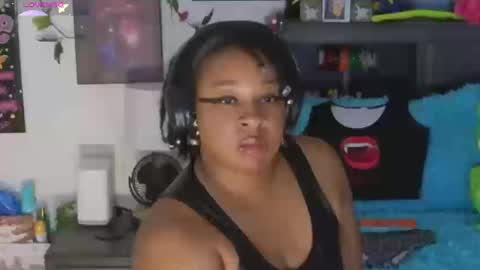 Snapshot of temptressbeauty24 chatting on 10-10-25, 02:10 Gaia online show from 10-10-25, 02:10