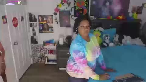 Snapshot of temptressbeauty24 chatting on 10-14-25, 02:23 Gaia online show from 10-14-25, 02:23