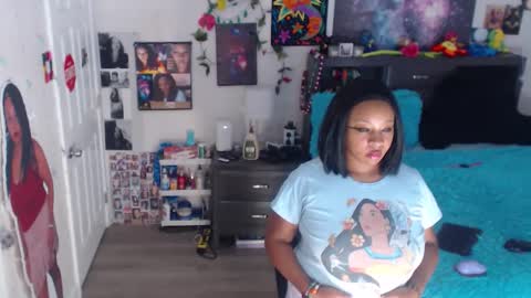 Snapshot of temptressbeauty24 chatting on 11-17-25, 05:13 Gaia online show from 11-17-25, 05:13