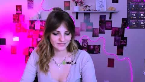 Snapshot of tender_louise chatting on 03-04-26, 09:59 ur Louise online show from 03-04-26, 09:59