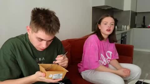 Snapshot of tenderlovesss chatting on 02-25-25, 07:31 Amanda and Kenny online show from 02-25-25, 07:31