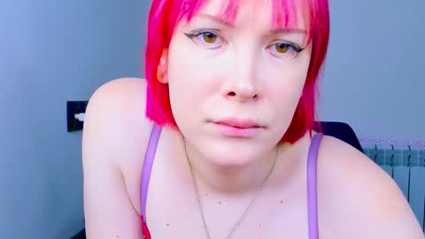 Snapshot of tenebrise chatting on 10-06-25, 01:25 Kira online show from 10-06-25, 01:25