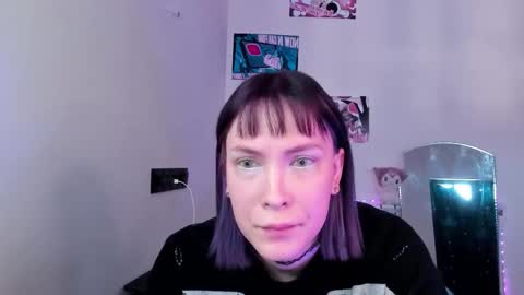 Snapshot of tenebrise chatting on 02-15-26, 05:48 Kira online show from 02-15-26, 05:48