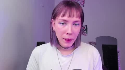 Snapshot of tenebrise chatting on 02-16-26, 08:38 Kira online show from 02-16-26, 08:38