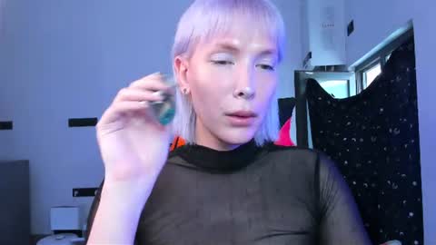 Snapshot of tenebrise chatting on 07-04-26, 02:51 Kira online show from 07-04-26, 02:51