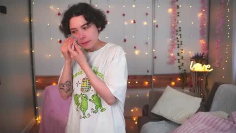 Snapshot of tenishal0ve chatting on 04-01-26, 03:18 Wanessa online show from 04-01-26, 03:18