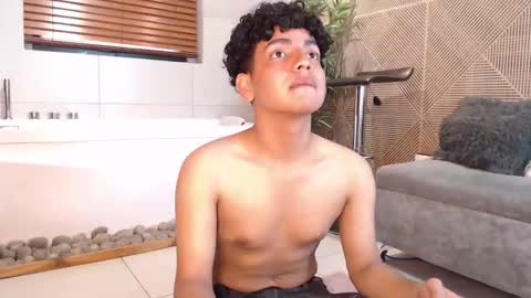 Snapshot of teo_dantex chatting on 01-08-26, 07:49 Teo Dantex online show from 01-08-26, 07:49