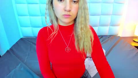 Teresa online show from 10-28-25, 02:42