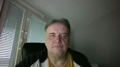 Snapshot of tero007 chatting on 11-28-25, 08:06 tero007 online show from 11-28-25, 08:06