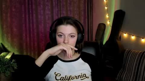 Anny Simpson online show from 02-25-26, 08:40