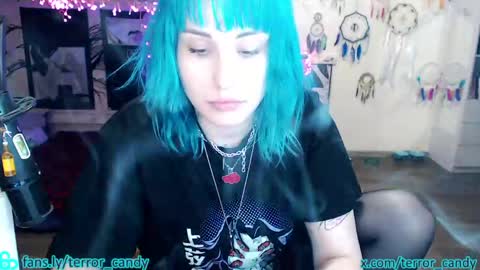 CRY BABY online show from 04-17-26, 10:35