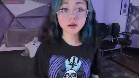 terumikitty online show from 09-10-25, 10:54