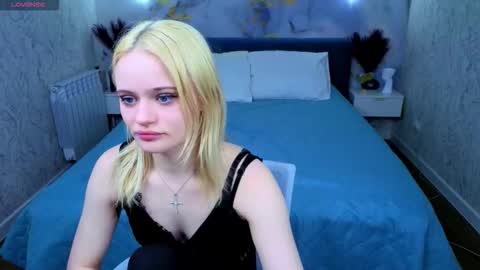 Tessa online show from 03-11-26, 09:37