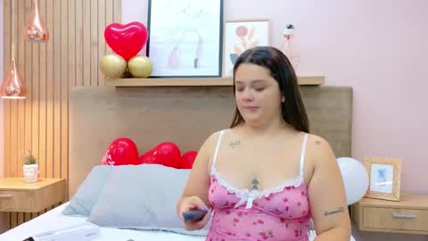 tessa stones online show from 02-25-26, 03:05