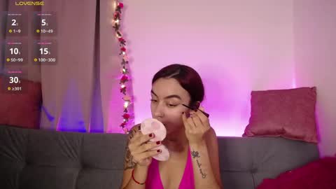 Tessa foxie      online show from 06-02-26, 12:29